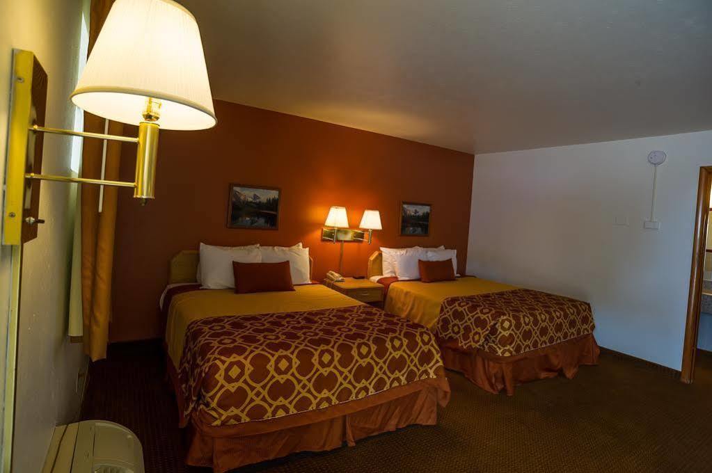 American Inn Of Liberal Exterior foto